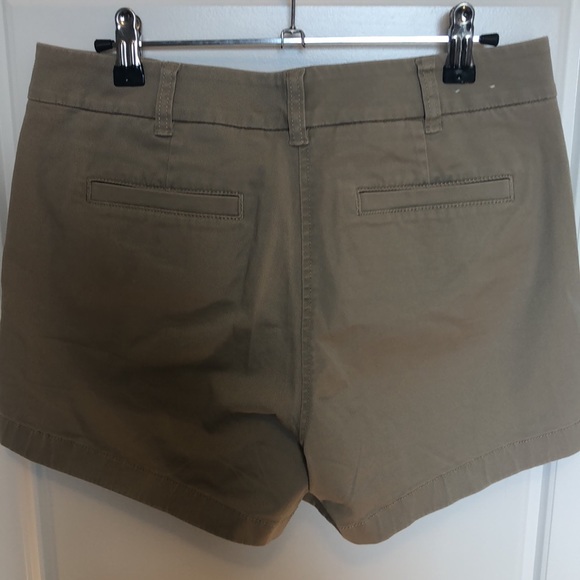 JCrew Khaki shorts - Picture 3 of 3